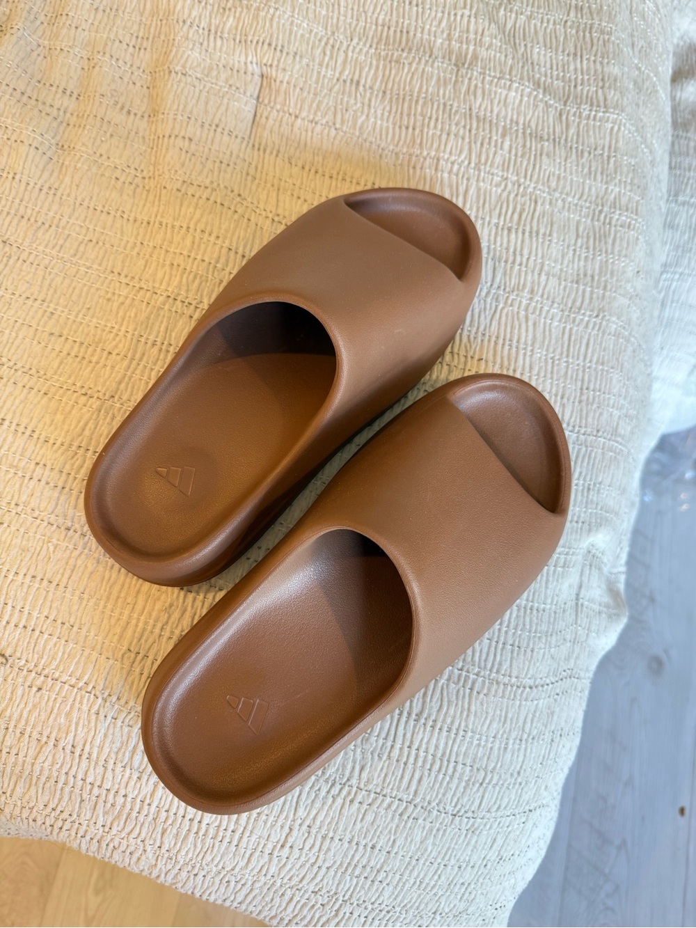 Adidas Yeezy Slides | Men’s Size 11 | Like New